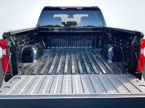 Used 2026 Chevrolet Silverado 1500 RST AWD/4WD image 5