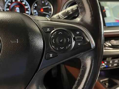 Used 2019 Buick Enclave Avenir w/ Avenir Technology Package AWD/4WD image 27