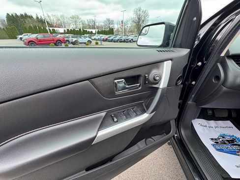 Used 2013 Ford Edge SEL image 27