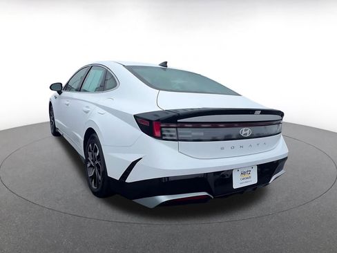 Used 2025 Hyundai Sonata SEL FWD image 11