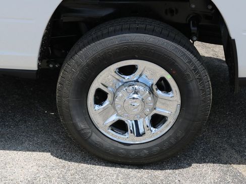 New 2026 RAM 2500 Tradesman AWD/4WD image 9