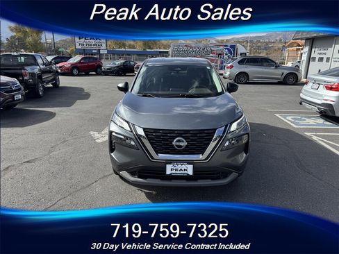 Used 2023 Nissan Rogue S image 2