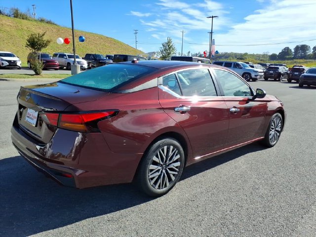 Used 2025 Nissan Altima 2.5 SV FWD image 6