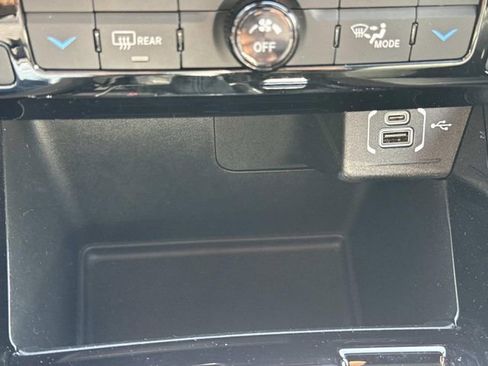 Used 2024 Jeep Compass Limited AWD/4WD image 22