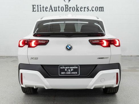 Used 2025 BMW X2 xDrive28i image 4