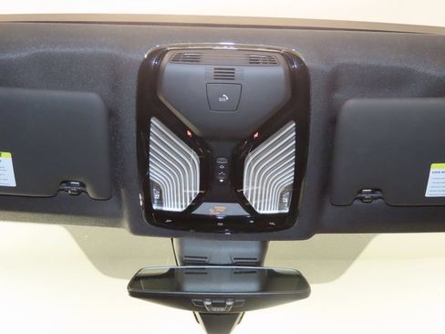 Used 2022 BMW 330i Sedan w/ Driving Assistance Package RWD image 28