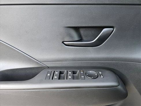Used 2026 Hyundai Kona SEL Sport FWD image 28