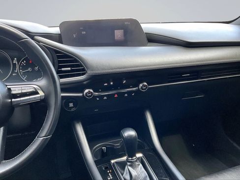 Used 2021 MAZDA MAZDA3 s FWD image 6