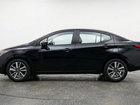 Used 2025 Nissan Versa SV FWD image 5