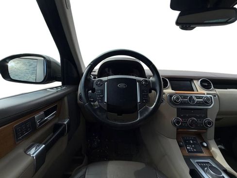 Used 2016 Land Rover LR4 HSE LUX image 13