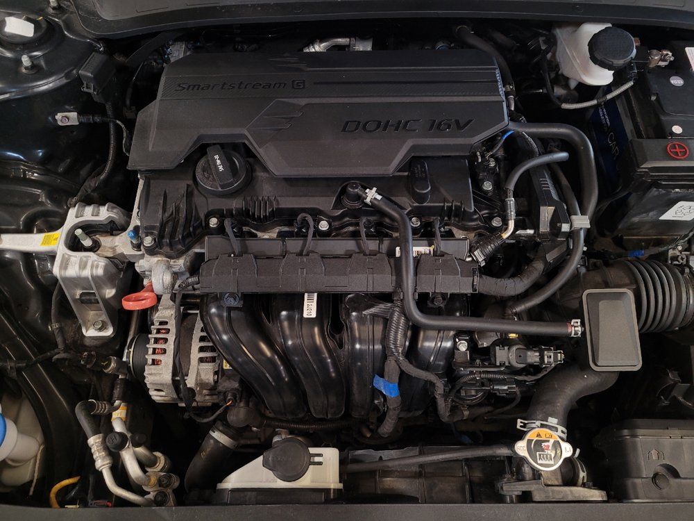Used 2023 Hyundai Elantra SEL FWD image 30