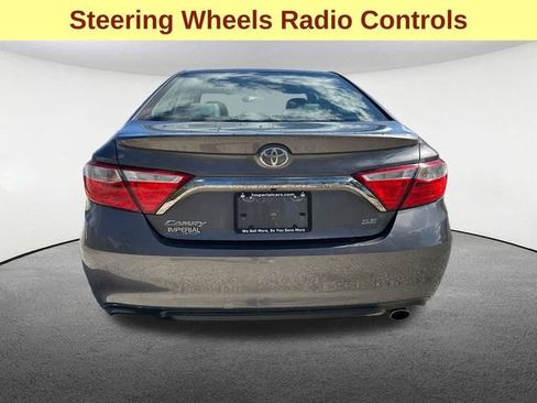 Used 2015 Toyota Camry SE image 12