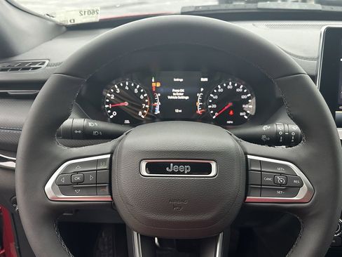 New 2026 Jeep Compass Latitude image 21