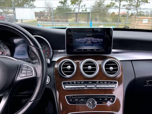 Used 2017 Mercedes-Benz C 300 Sedan image 7