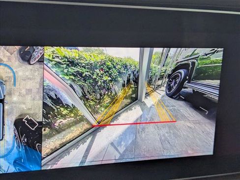 Used 2026 Mercedes-Benz G 550 image 13