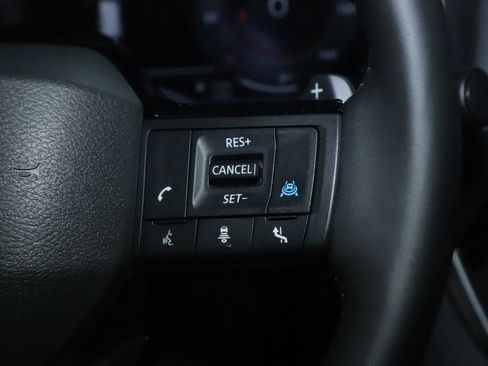 Used 2025 Nissan Rogue Platinum w/ Tech Package AWD/4WD image 24