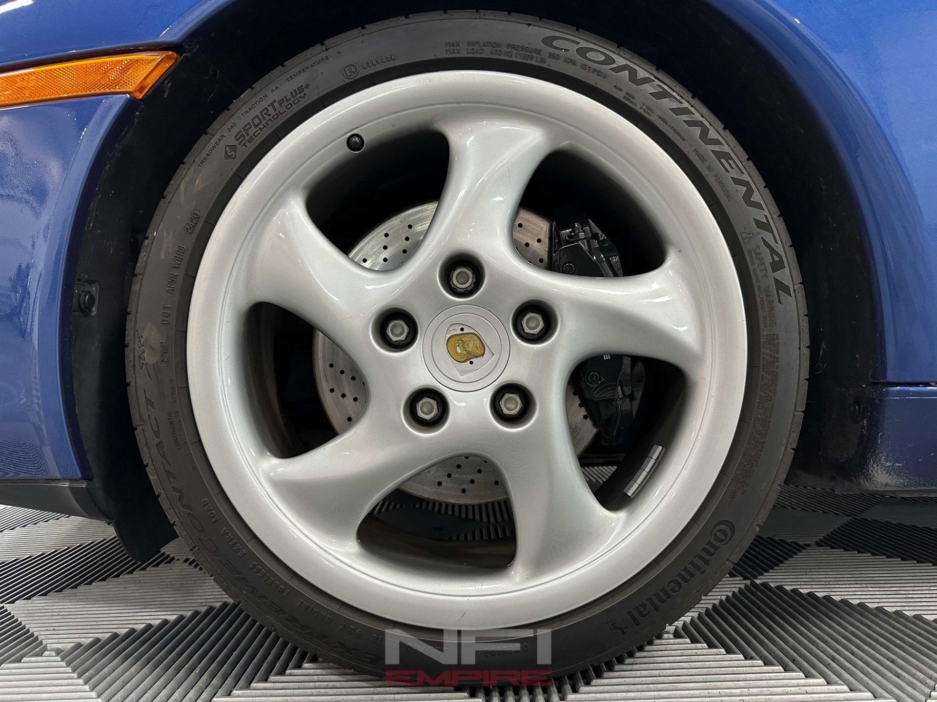 Used 2002 Porsche 911 Cabriolet image 21