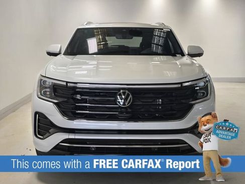 Used 2025 Volkswagen Atlas Cross Sport SEL Premium R-Line AWD/4WD image 2