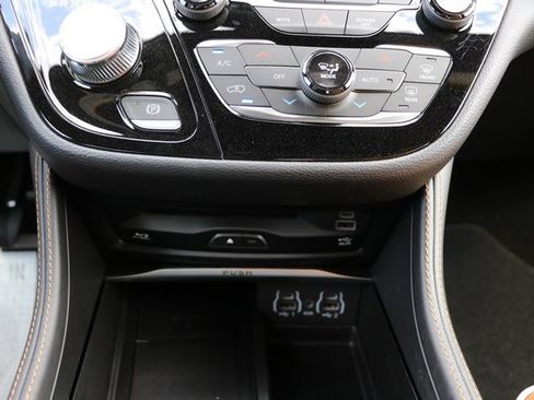 New 2023 Chrysler Pacifica Pinnacle image 21