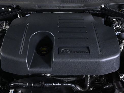 Used 2023 Land Rover Defender 110 X image 24