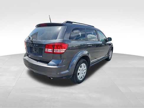 Used 2019 Dodge Journey SE image 10