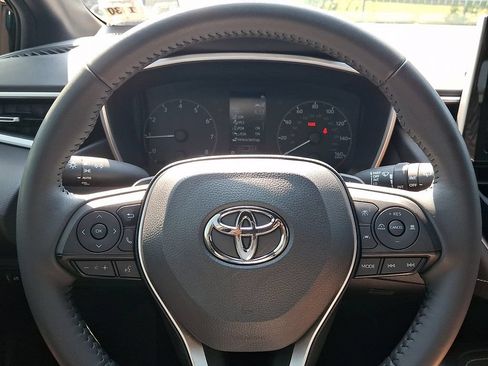 Used 2025 Toyota Corolla SE FWD image 18