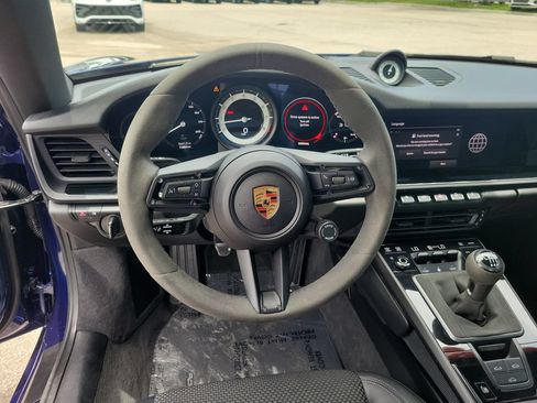Used 2024 Porsche 911 Carrera T RWD image 23