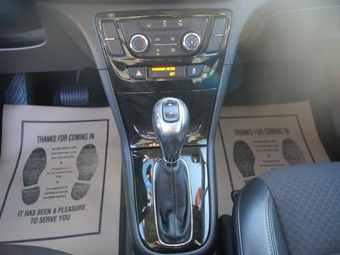 Used 2019 Buick Encore Preferred image 12