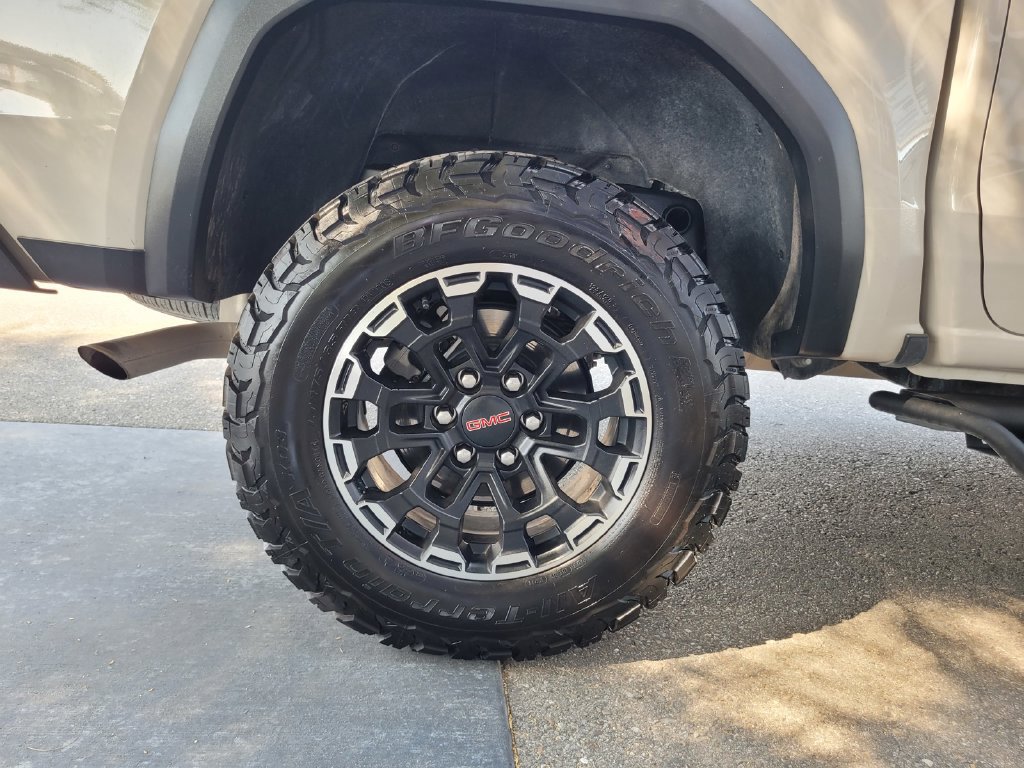 Used 2026 GMC Canyon AT4 AWD/4WD image 38
