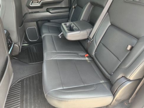 Used 2023 Chevrolet Silverado 1500 LTZ w/ LTZ Convenience Package II AWD/4WD image 29