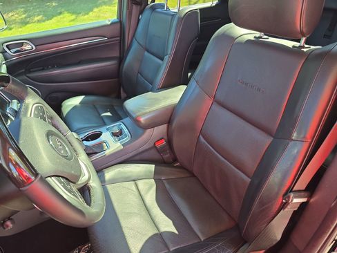 Used 2017 Jeep Grand Cherokee Summit w/ Platinum Series Group AWD/4WD image 17