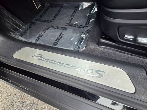 Used 2018 Porsche Panamera 4S AWD/4WD image 28