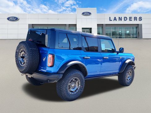 New 2025 Ford Bronco Badlands w/ Sasquatch Package AWD/4WD image 3