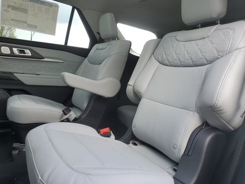 New 2026 Ford Explorer Platinum AWD/4WD image 27