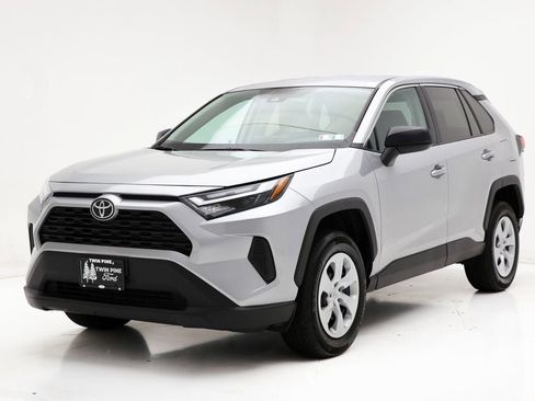 Used 2024 Toyota RAV4 LE image 2