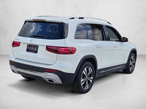 Used 2025 Mercedes-Benz GLB 250 image 5