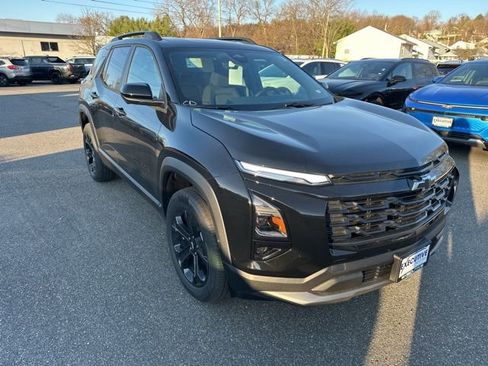 New 2026 Chevrolet Equinox LT w/ Midnight Edition AWD/4WD image 7