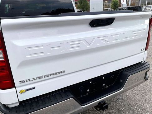 Used 2023 Chevrolet Silverado 1500 LT AWD/4WD image 26