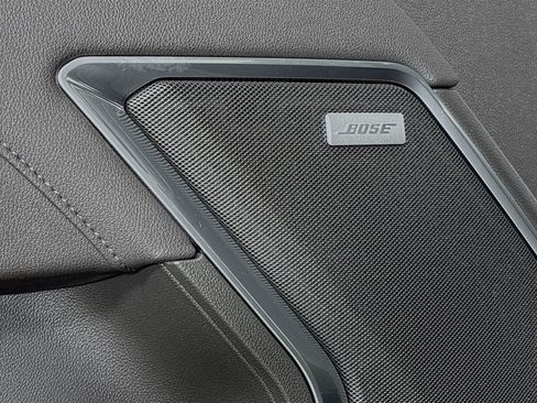 New 2026 GMC Sierra 1500 SLT w/ SLT Premium Package image 18