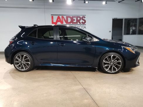 Used 2020 Toyota Corolla XSE image 8