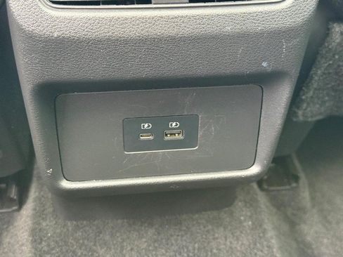Used 2023 Nissan Rogue SV w/ SV Premium B Package FWD image 11