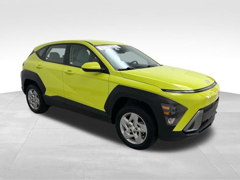 Used 2025 Hyundai Kona SE AWD/4WD image 8