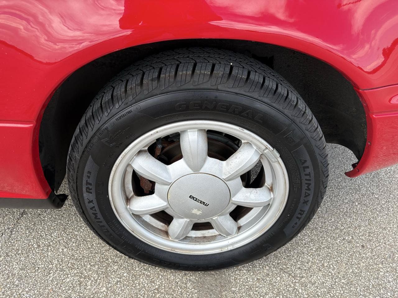 Used 1991 MAZDA MX-5 Miata RWD image 24