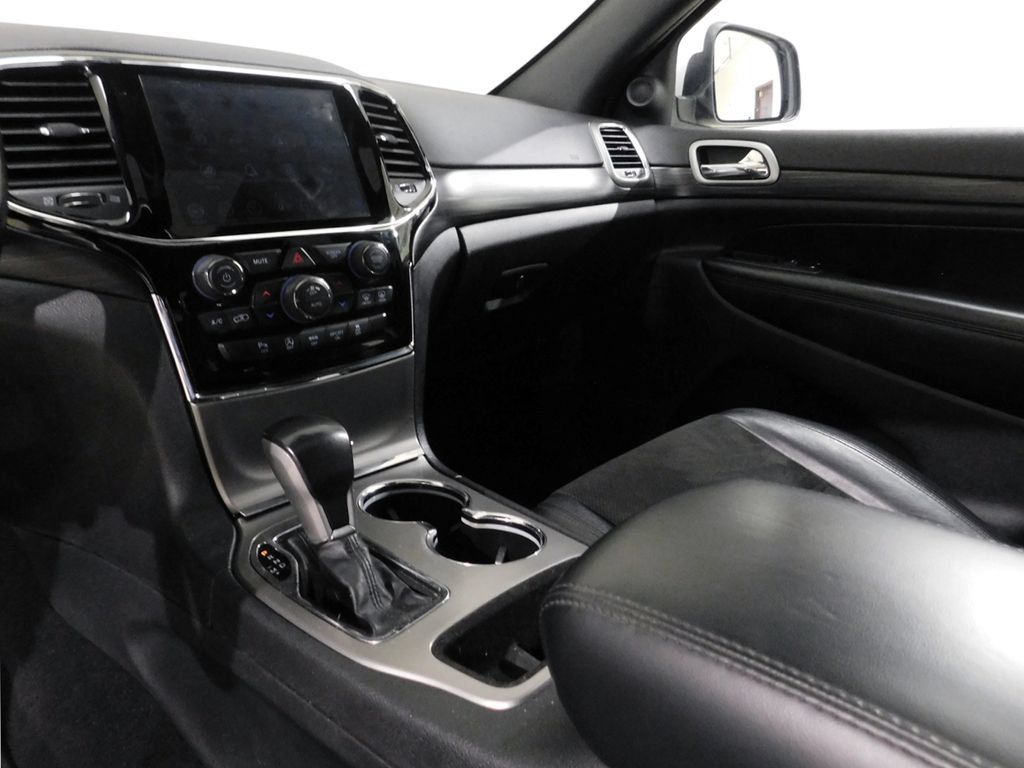 Used 2020 Jeep Grand Cherokee Altitude AWD/4WD image 56