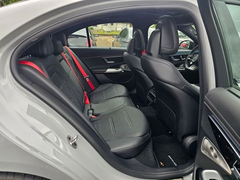 Used 2026 Mercedes-Benz E 53 AMG e 4MATIC Sedan image 27