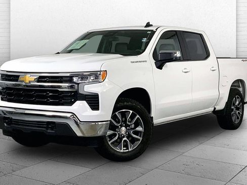 Used 2024 Chevrolet Silverado 1500 LT image 12