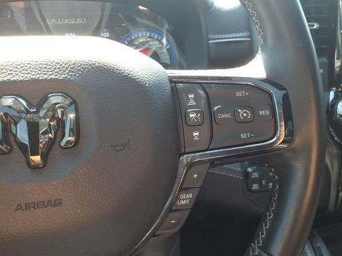 Used 2022 RAM 1500 Limited AWD/4WD image 10