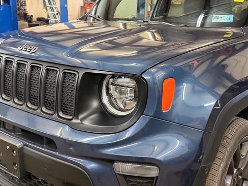 Used 2021 Jeep Renegade Latitude w/ Convenience Group image 4
