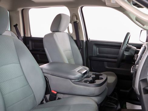 Used 2014 RAM 1500 Express image 28