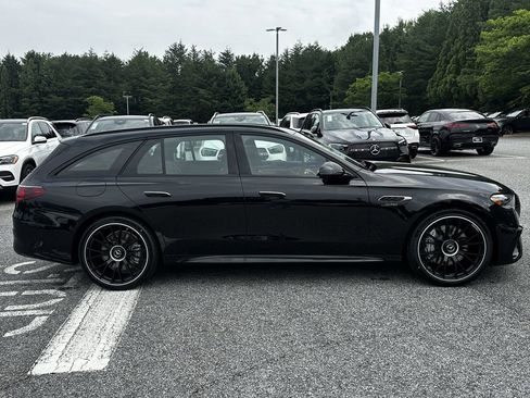 New 2026 Mercedes-Benz E 53 AMG e 4MATIC Wagon image 9